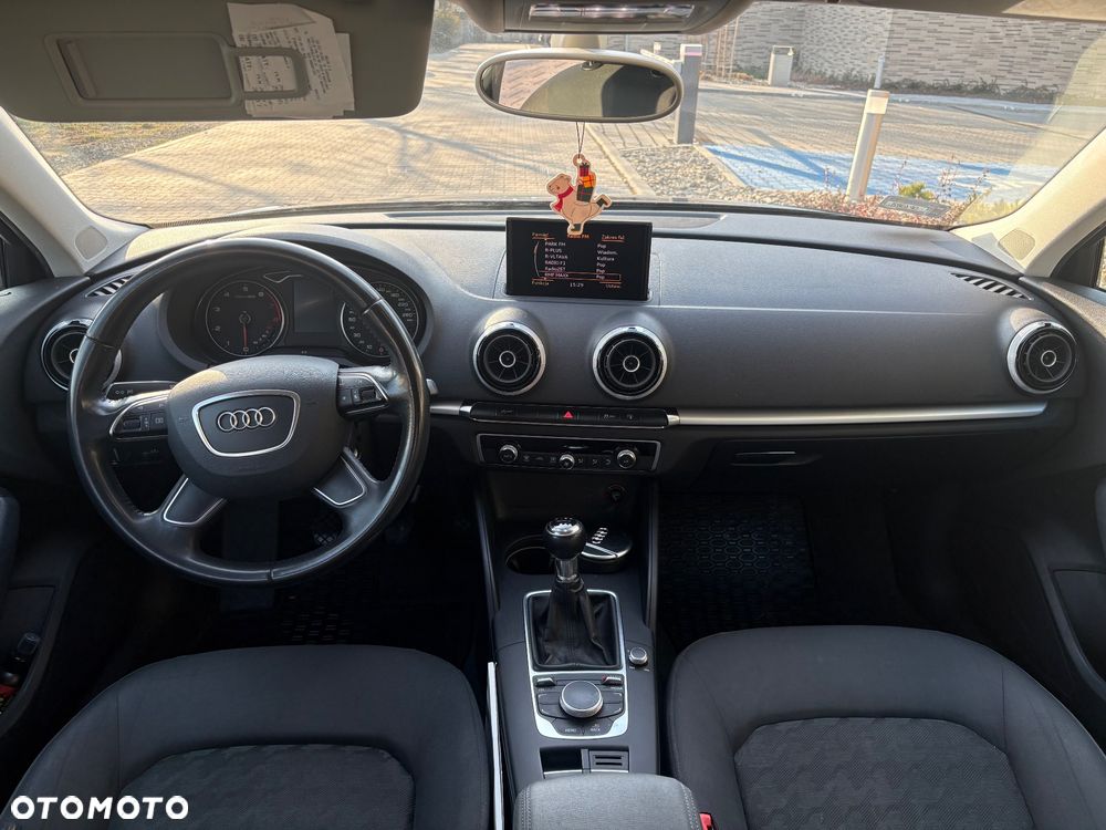 Audi A3 Sportback 1.4 TFSI Ambition - 17