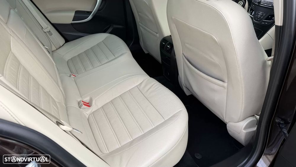 Opel Insignia 2.0 CDTI executive S/S - 56