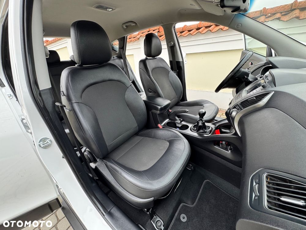 Hyundai ix35 - 30