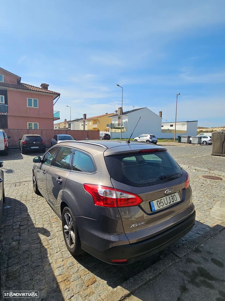 Ford Focus SW 1.0 EcoBoost S&S TITANIUM - 5