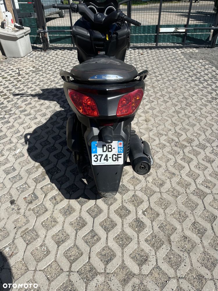 Yamaha X-max - 8