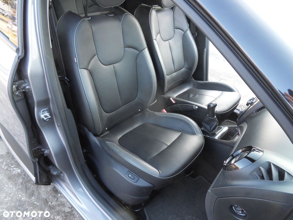 Renault Captur (ENERGY) TCe 90 BOSE EDITION - 12