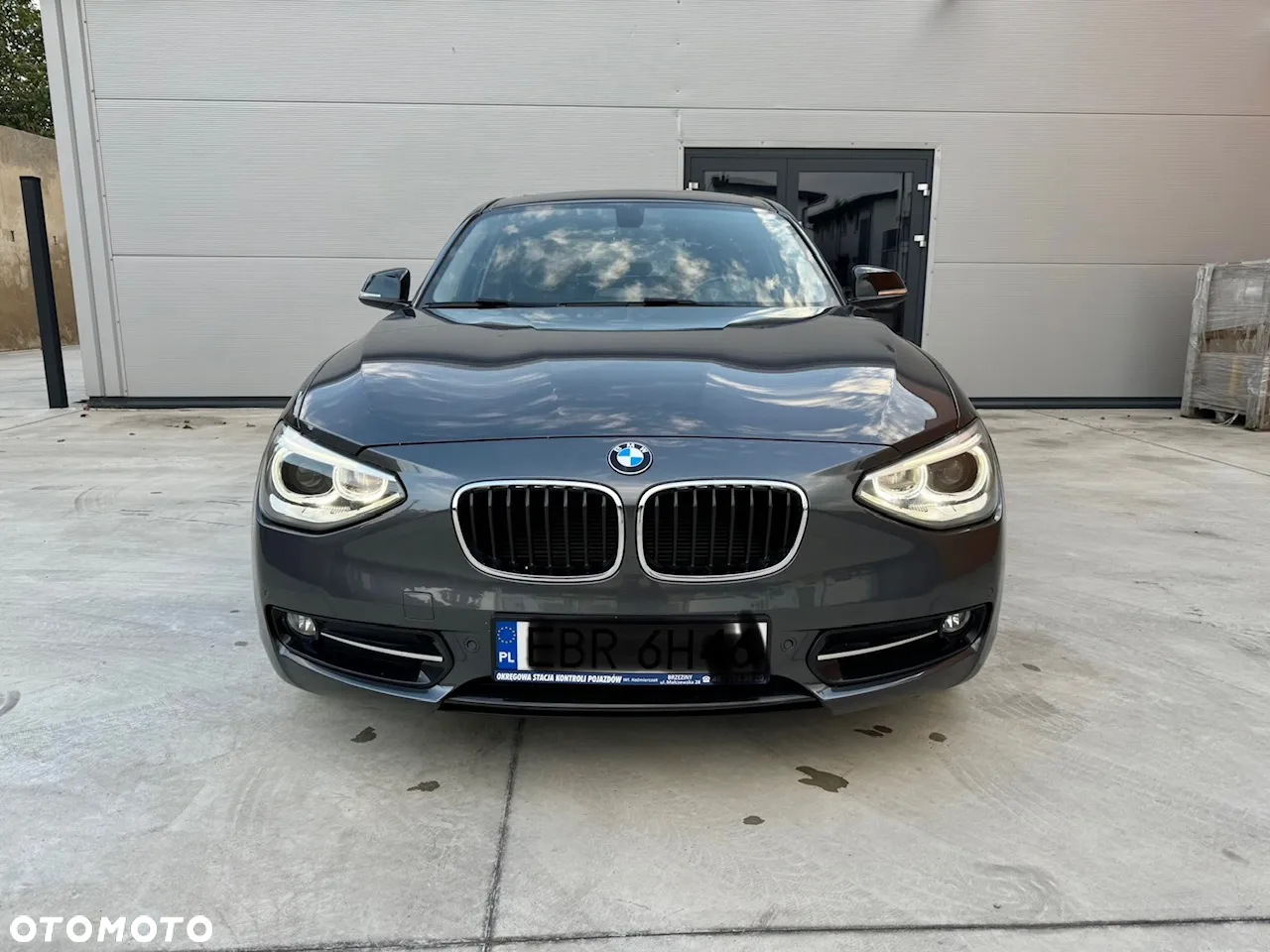 BMW Seria 1 118d Sport Line - 2