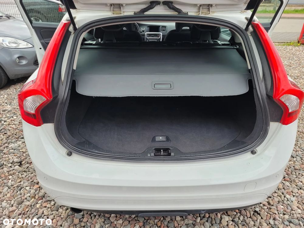 Volvo V60 D3 Linje Business - 16