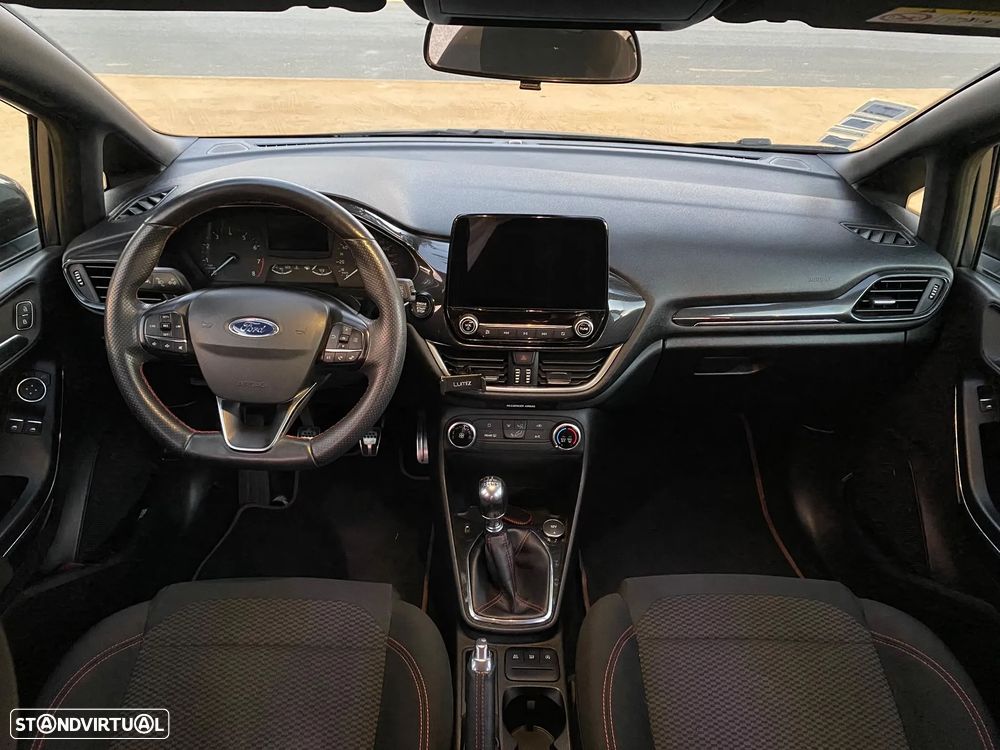 Ford Fiesta 1.0 EcoBoost S&S ST-LINE - 10