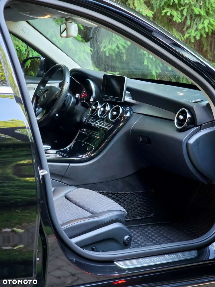 Mercedes-Benz Klasa C 200 7G-TRONIC - 19