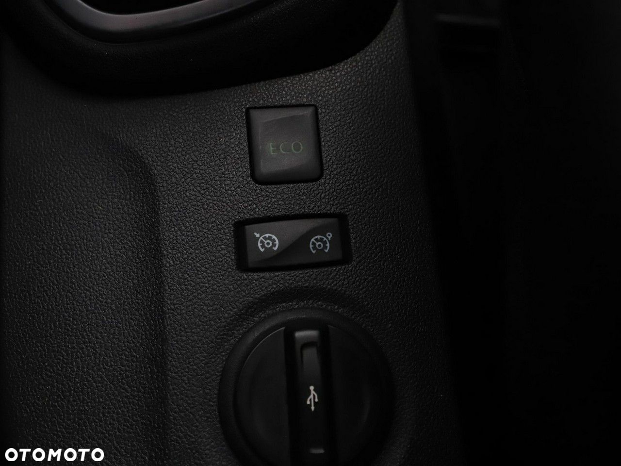 Renault Captur - 26