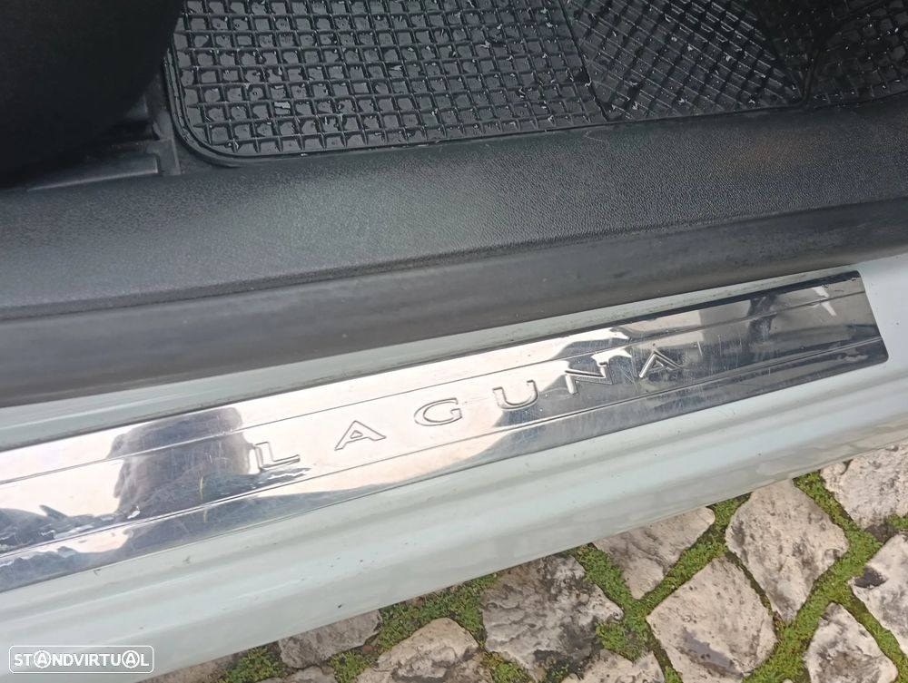 Renault Laguna Break 1.5 dCi Confort - 8