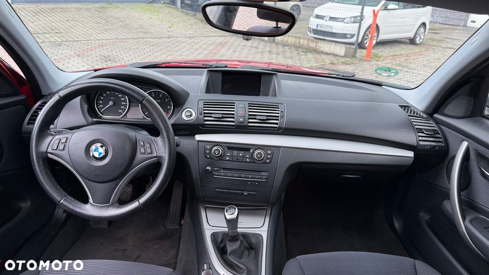 BMW Seria 1 - 12