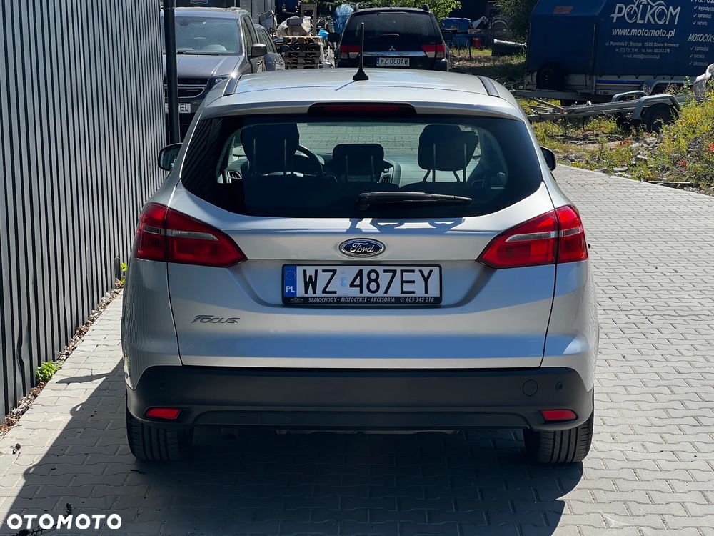 Ford Focus 1.5 TDCi Titanium PowerShift - 8