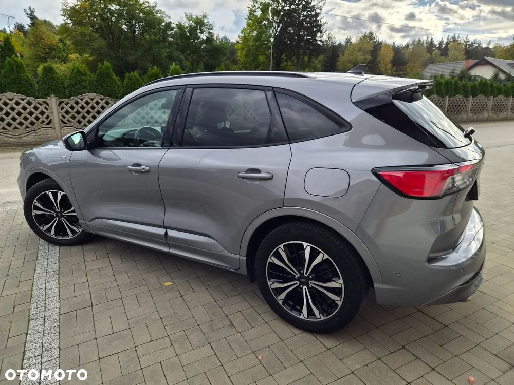 Ford Kuga - 28