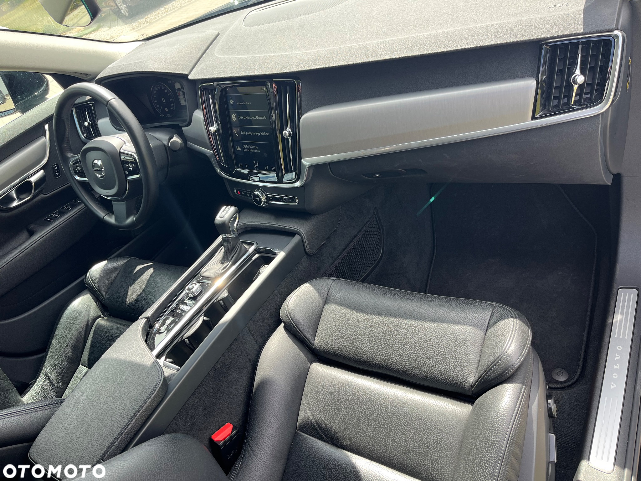 Volvo S90 D4 Geartronic Momentum Pro - 17
