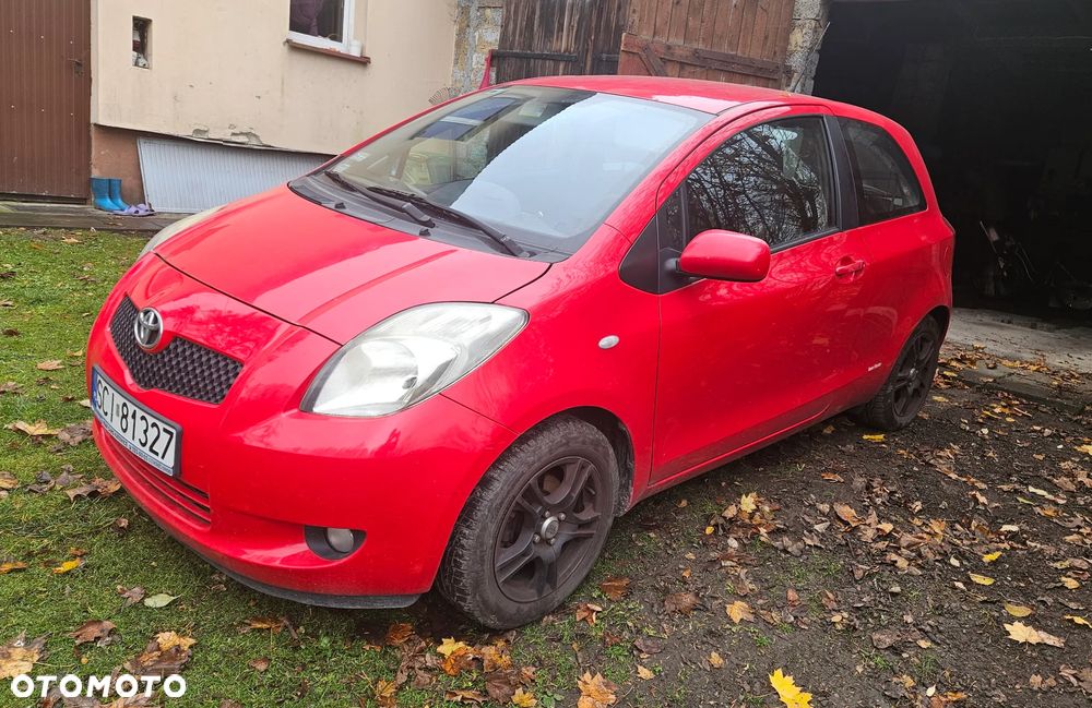 Toyota Yaris 1.3 VVT-i Sol - 3