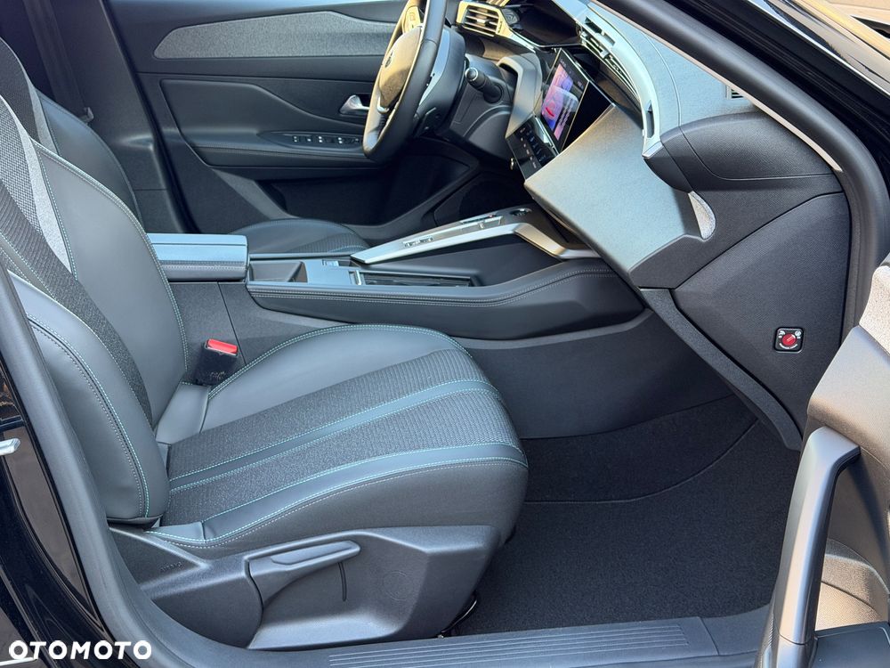 Peugeot 308 BlueHDi 130 EAT8 Allure - 7