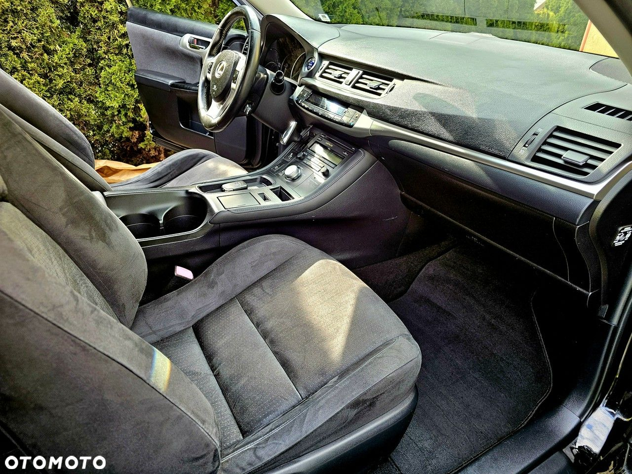 Lexus CT - 13