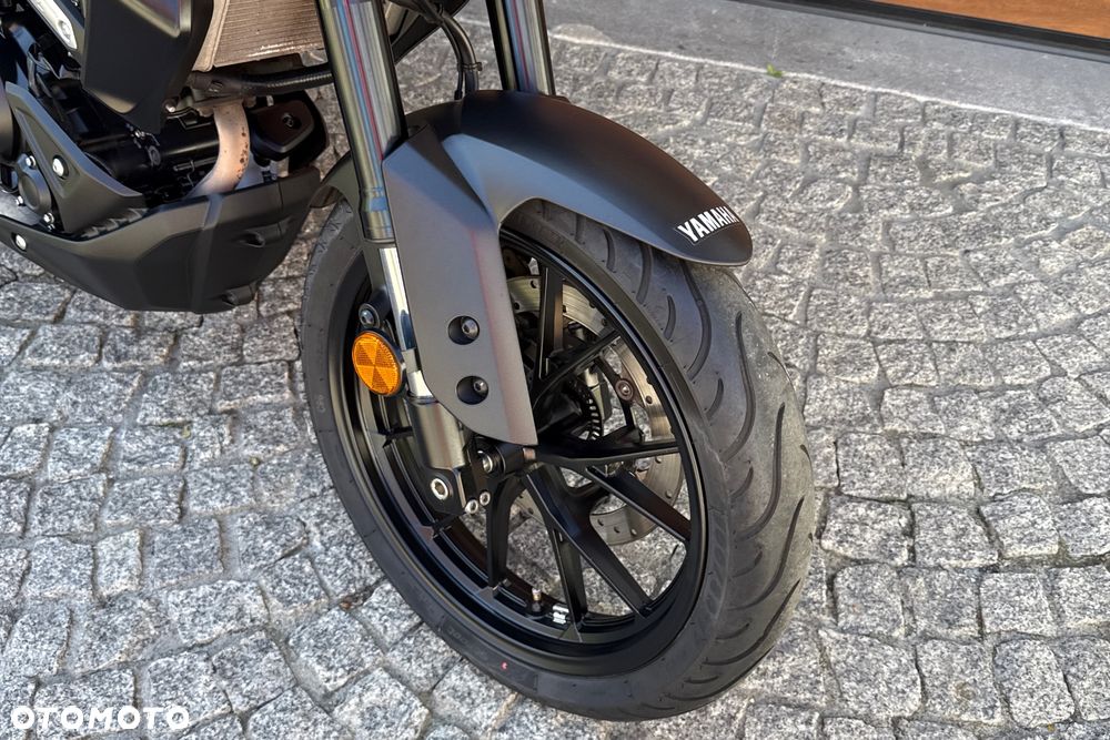 Yamaha MT - 4