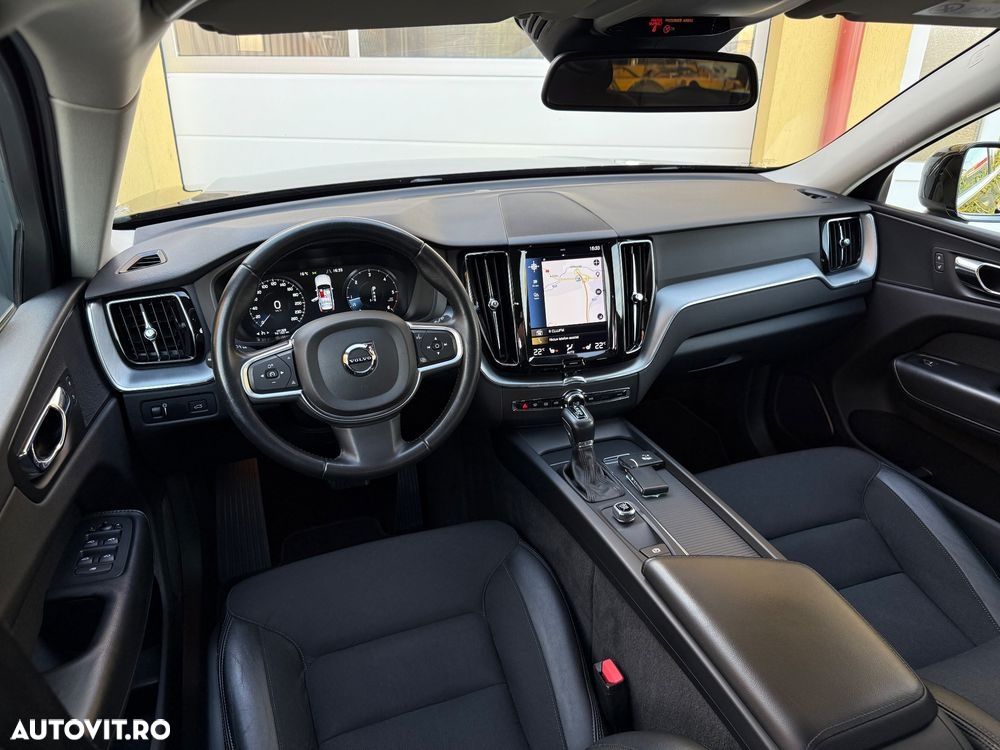 Volvo XC 60 B4 D AWD Geartronic Momentum - 6