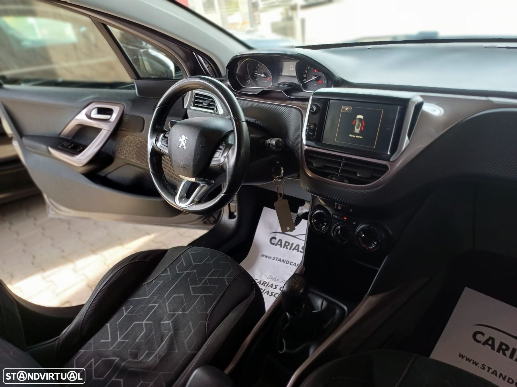 Peugeot 2008 1.4 HDi Allure - 14
