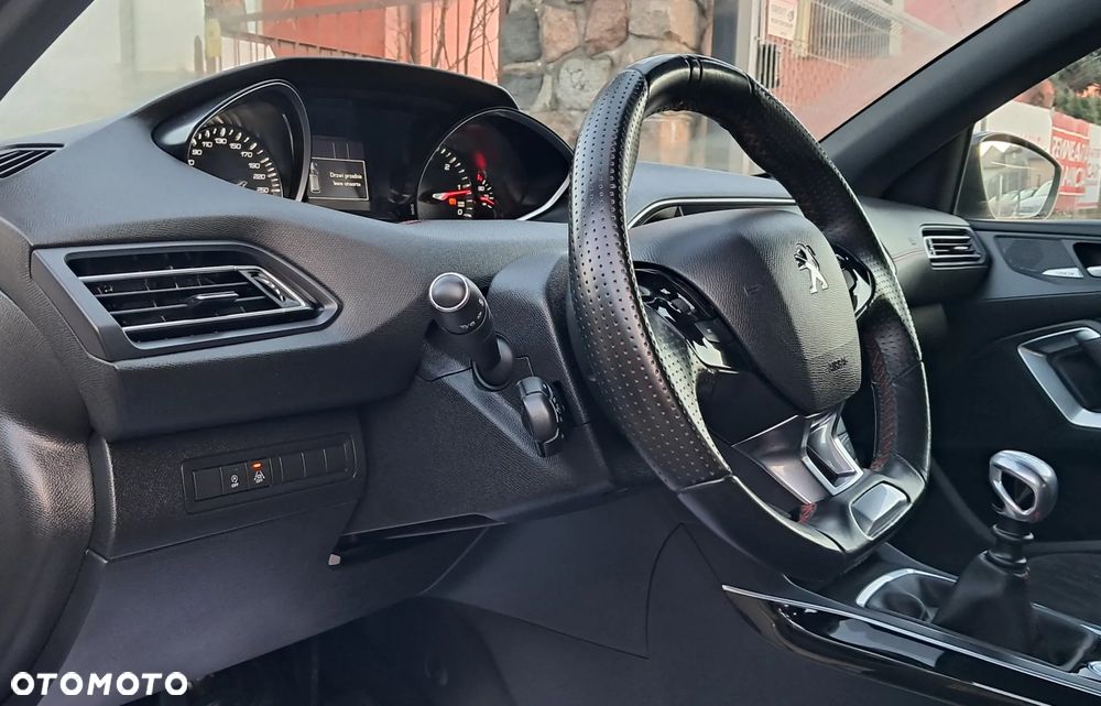 Peugeot 308 BlueHDi 130 Stop & Start GT - 26