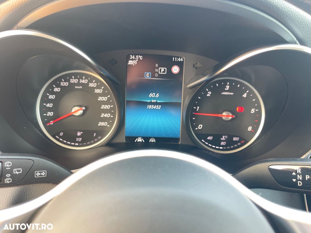 Mercedes-Benz GLC 300 d 4MATIC 9G-TRONIC - 39