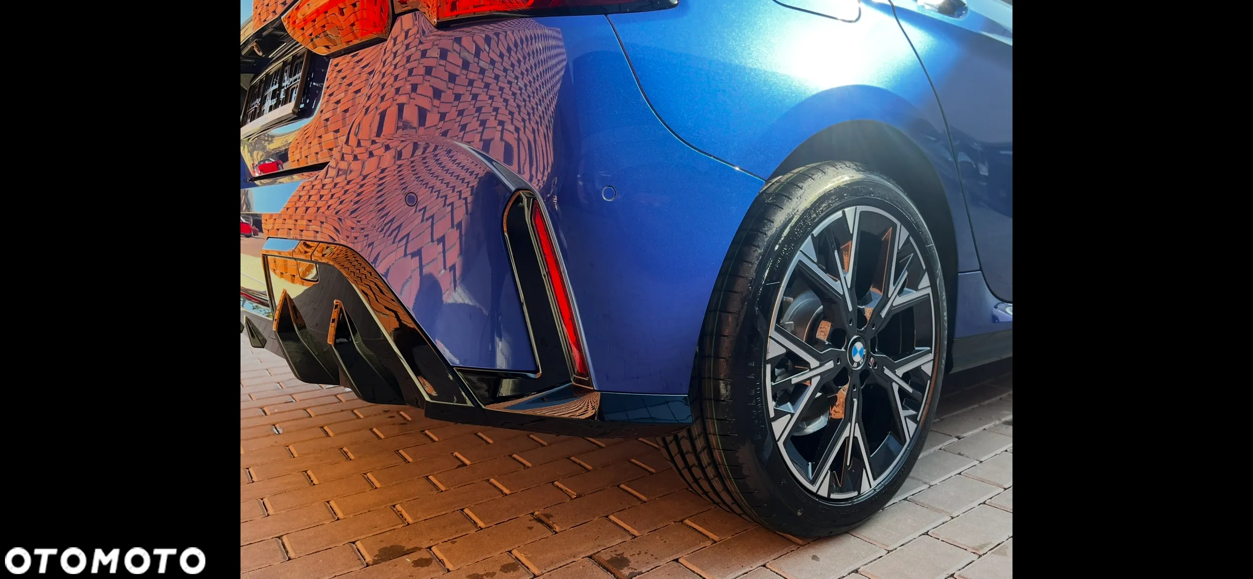 BMW Seria 1 120 mHEV - 9