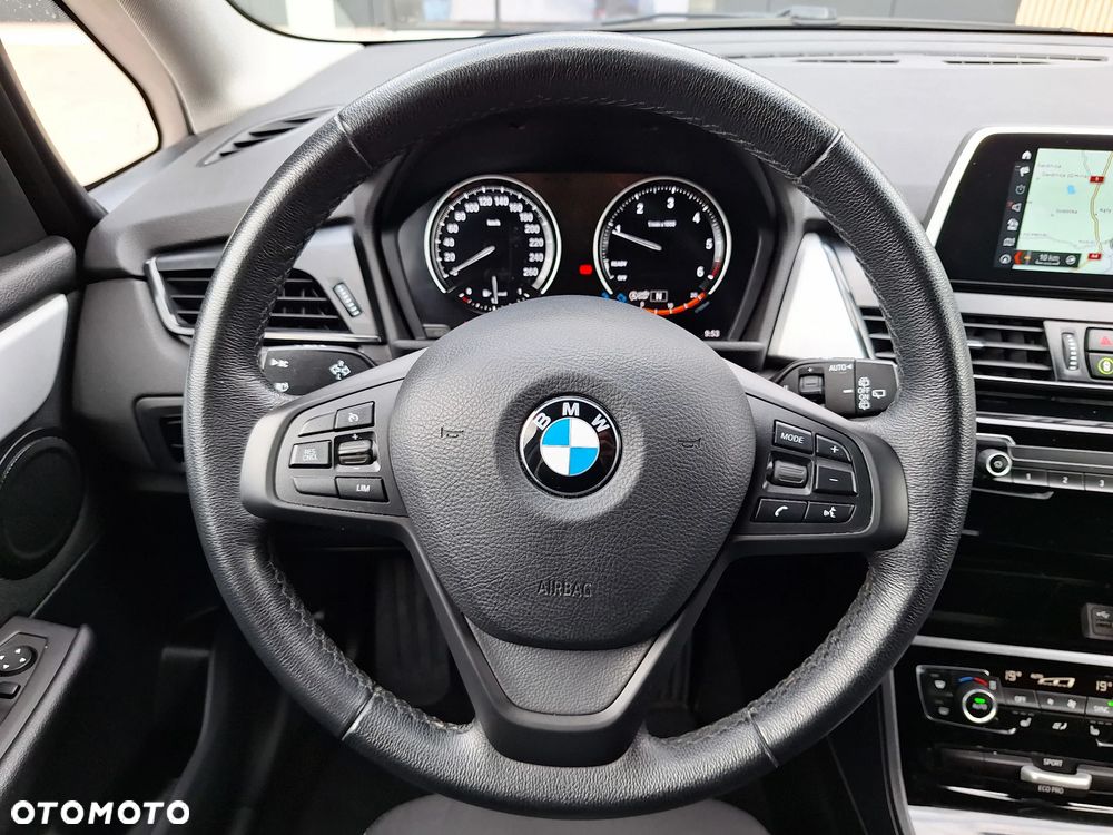 BMW Seria 2 - 33