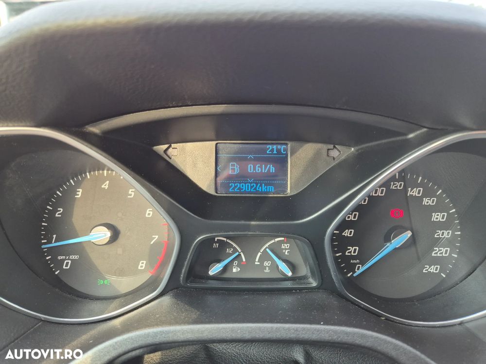 Ford Focus 1.6 TI-VCT Trend - 17