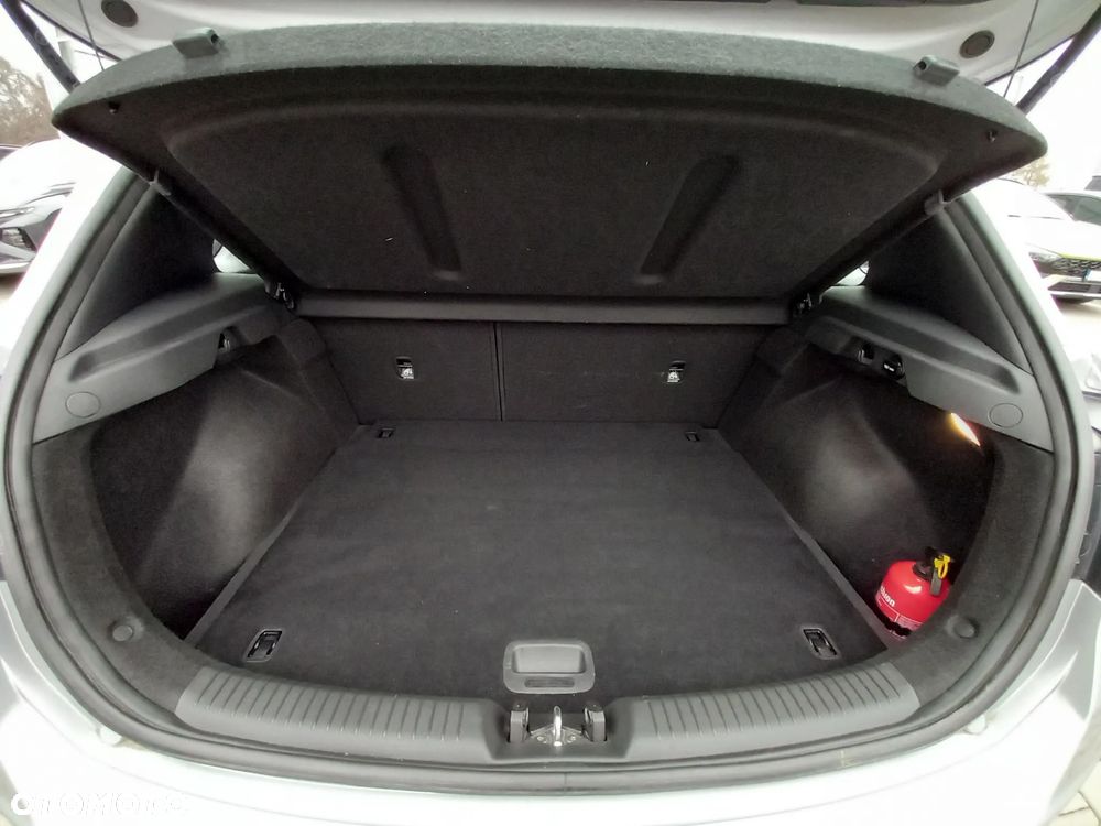 Hyundai i30 1.5 DPI Modern - 25