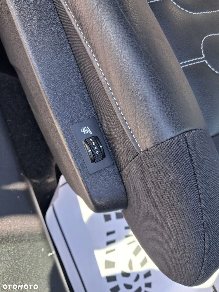 Citroën C4 Cactus Pure Tech 110 Stop&Start Rip Curl - 24
