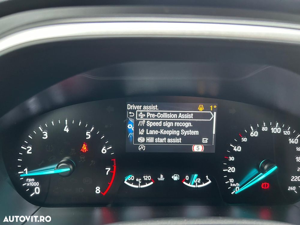 Ford Focus 1.0 EcoBoost Connected - 26