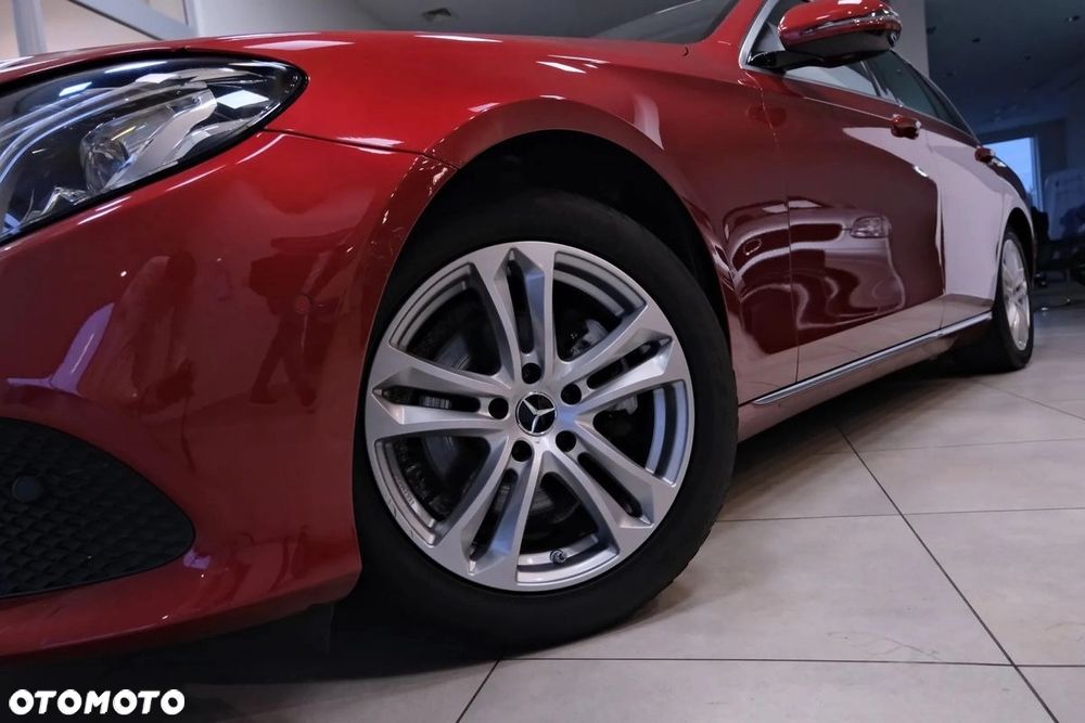 Mercedes-Benz Klasa E 220 d 9G-TRONIC Avantgarde - 23