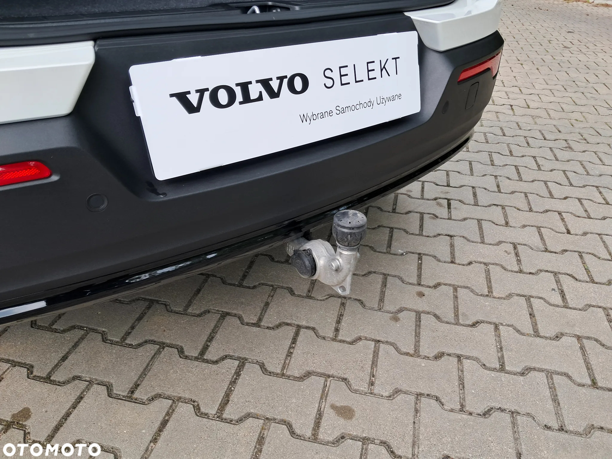 Volvo XC 40 B3 Plus Dark - 38