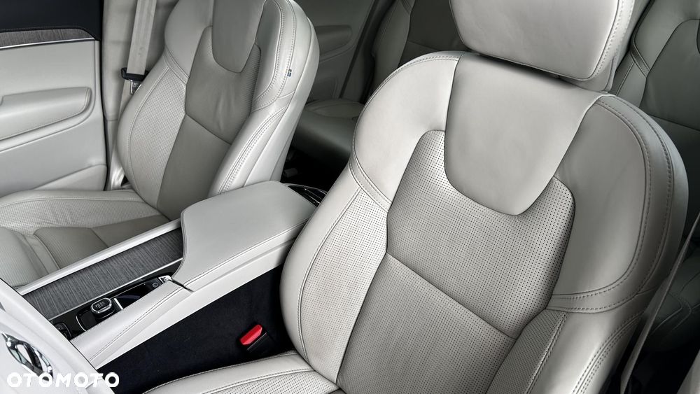 Volvo XC 90 B5 D AWD Ultimate Bright 7os - 11
