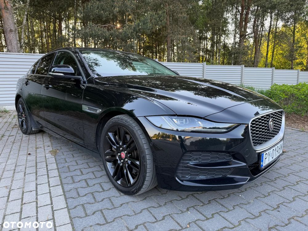 Jaguar XE 2.0 D200 mHEV AWD R-Dynamic S - 28