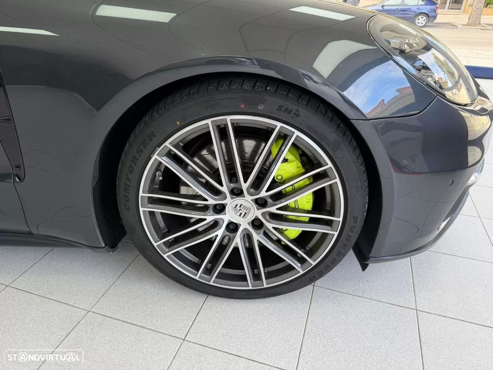 Porsche Panamera Sport Turismo 4 E-Hybrid - 5