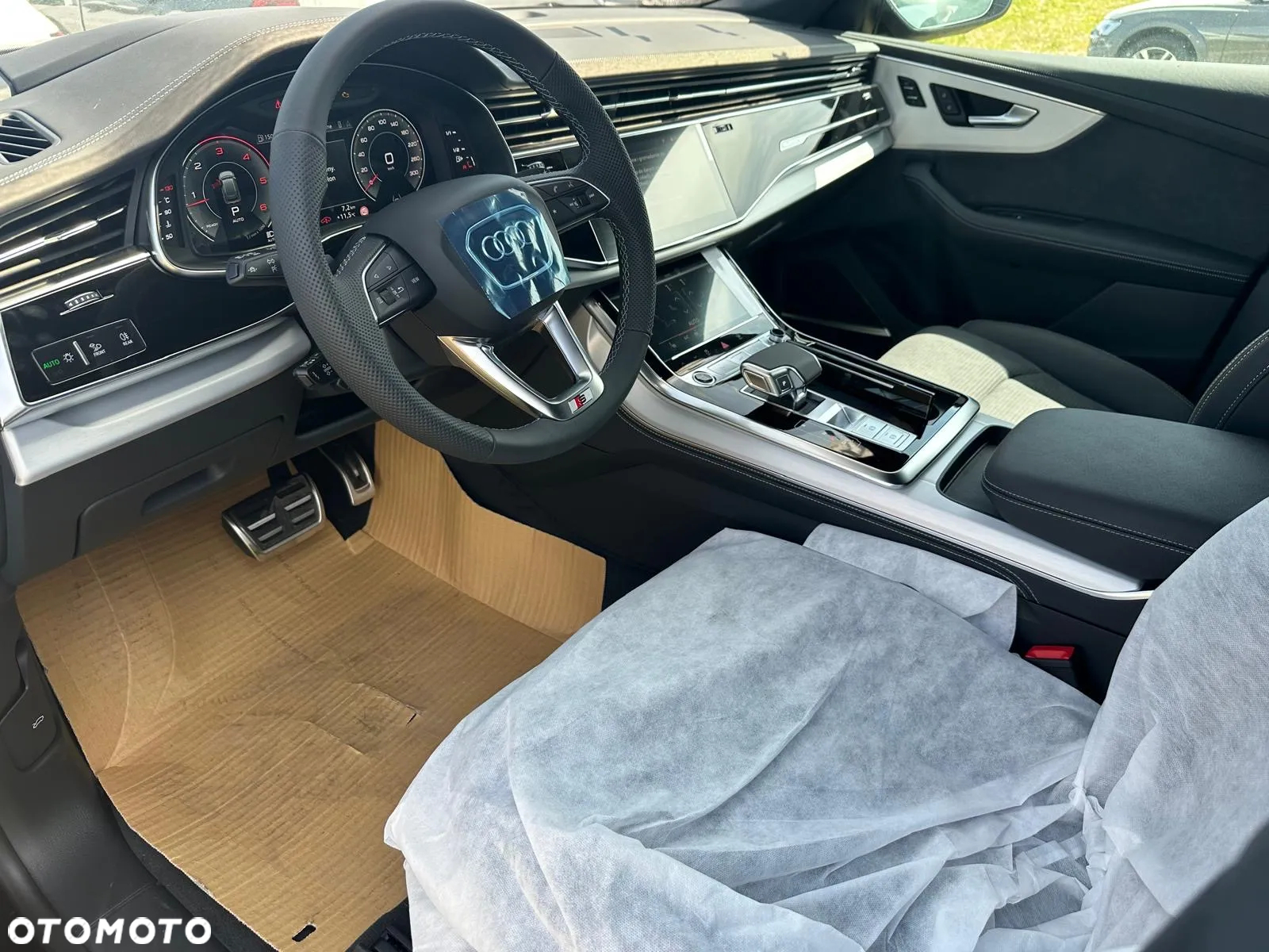 Audi Q8 - 9