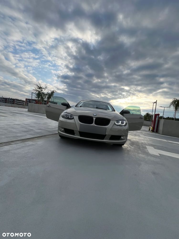 BMW Seria 3 320i - 2