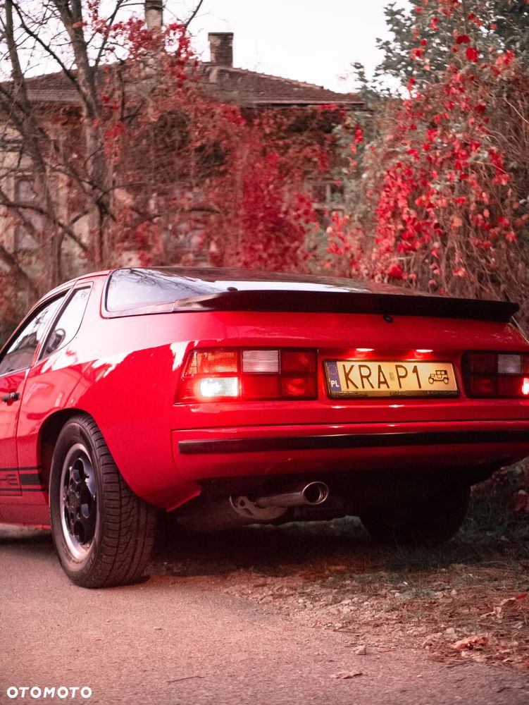 Porsche 924 - 21