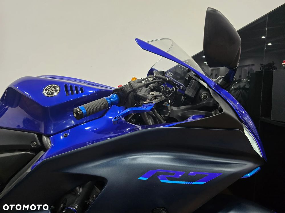 Yamaha R7 - 20
