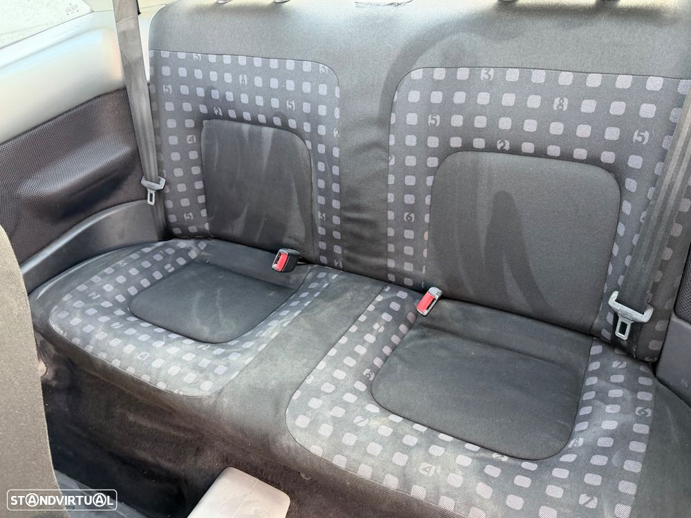 VW New Beetle 1.9 TDi Highline - 11