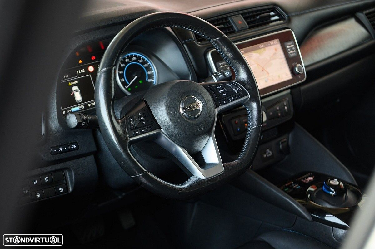 Nissan Leaf Acenta - 35