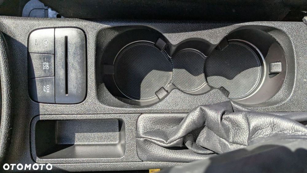 Ford Fiesta - 30