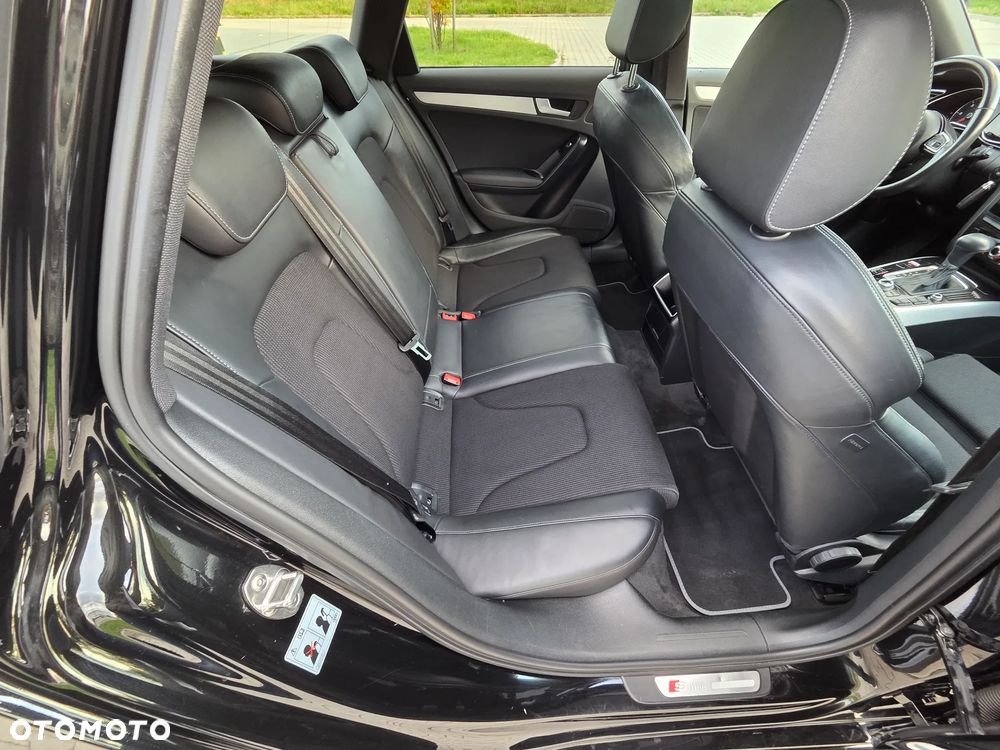 Audi A4 Avant 2.0 TDI DPF quattro S tronic S line Sportpaket - 30
