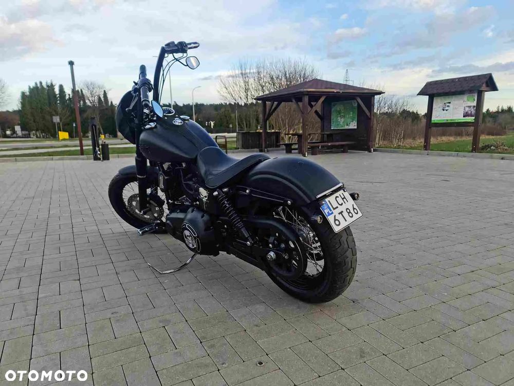 Harley-Davidson Dyna Street Bob - 4