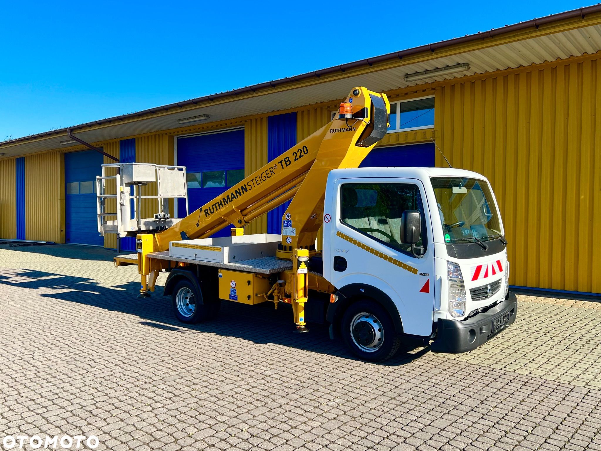 Ruthmann TB220 Renault Maxity - 1