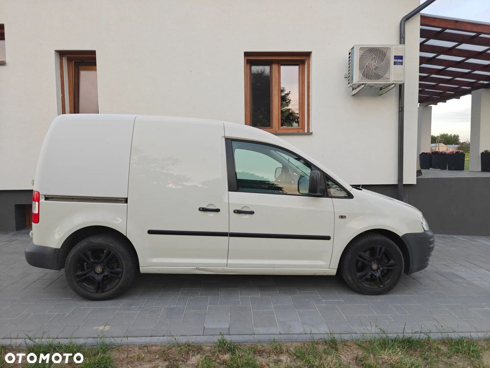Volkswagen Caddy - 4