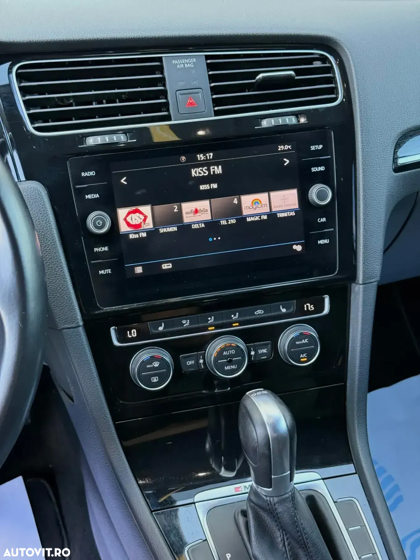 Volkswagen Golf 2.0 TDI DSG 4Motion Highline - 17