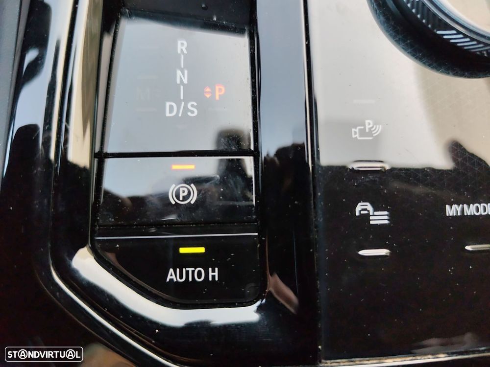 BMW 520 d Pack Desportivo M - 31