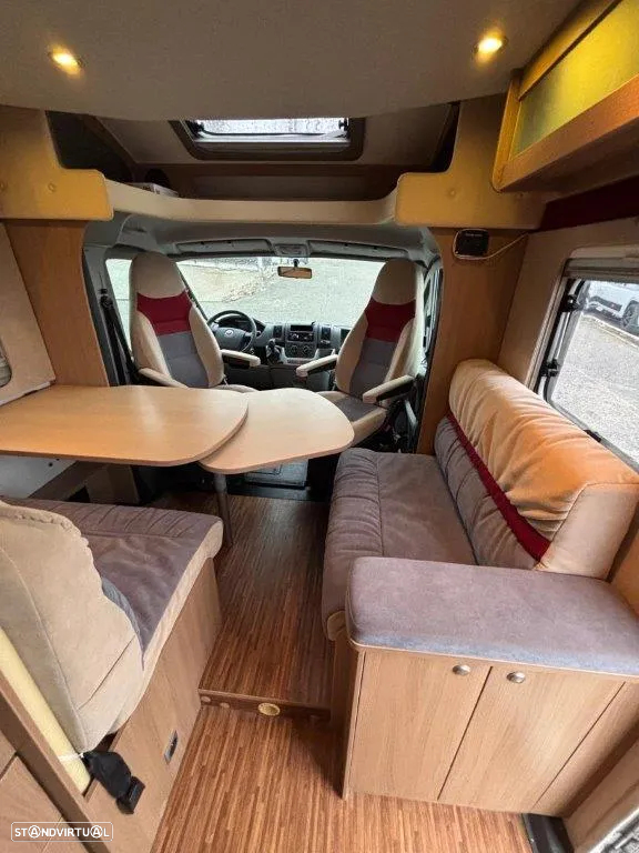Burstner Ixeo 664 Cama Francesa/Basculante - 13