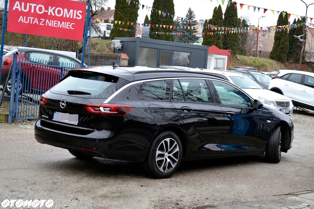 Opel Insignia - 11